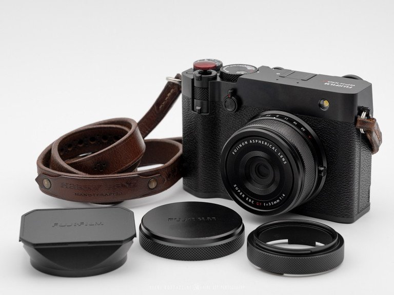FujiFilm GFX100RF