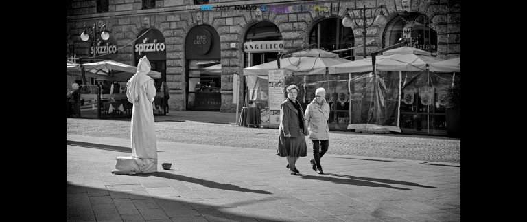 Life in Milan's streets (Italy, 203)