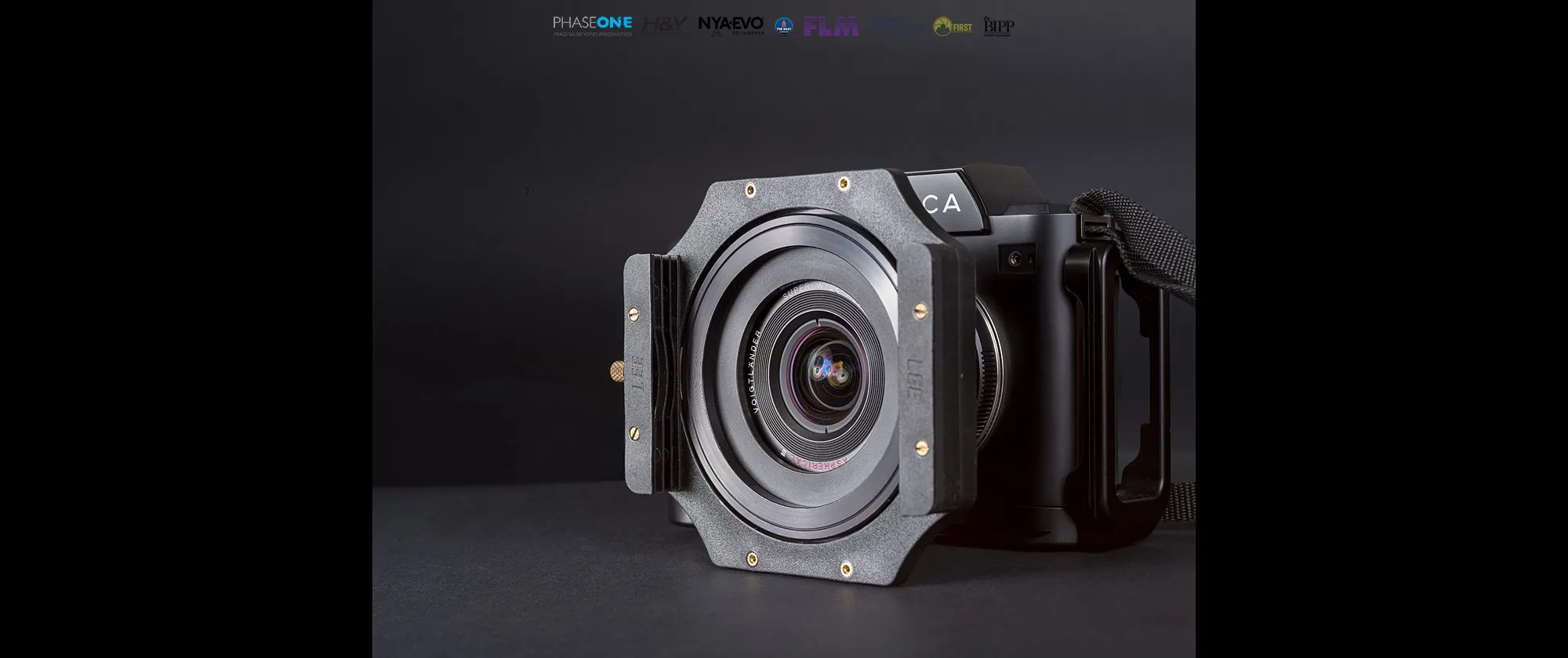 Voigtlander 15mm Super-Wide Heliar modified with filter holder on the Leica SL