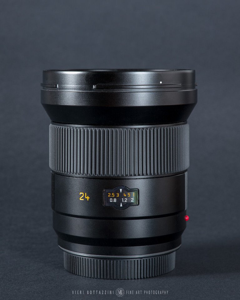 Leica 24mm Super-Elmar-S f/3.5