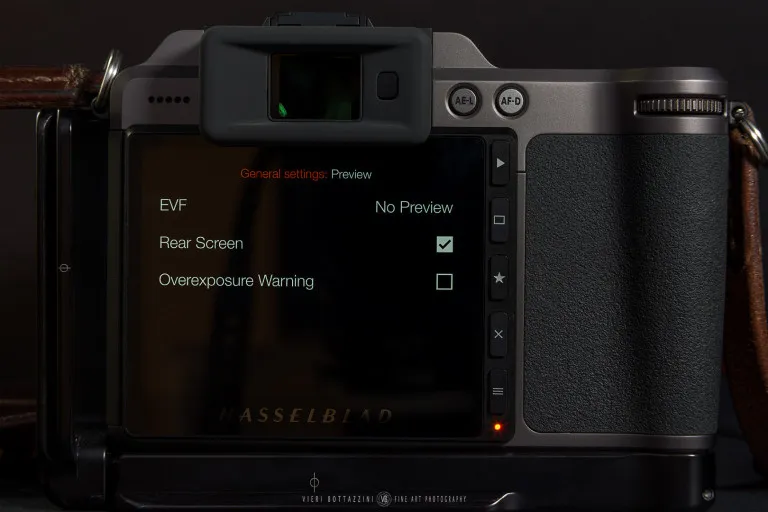 Hasselblad X1D II, LCD screen